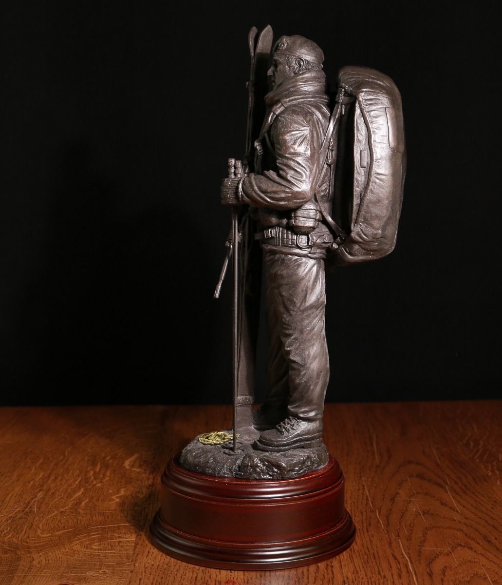 Royal Marine Arctic Warfare Skier with C8 Rifle - Bronze A5dC8 – Royal ...